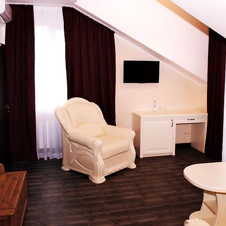 Hotel Restaurant Complex Roman'S Vishenki  Ngoại thất bức ảnh